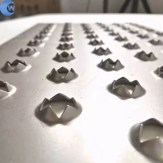 注文のアルミニウム パネルの天井デザインの金属の装飾的な材料レーザー カットの穴があいた天井パネル